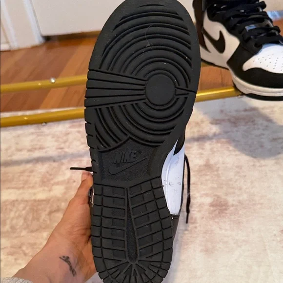 Nike Dunks - Panda - Picture 5 of 5